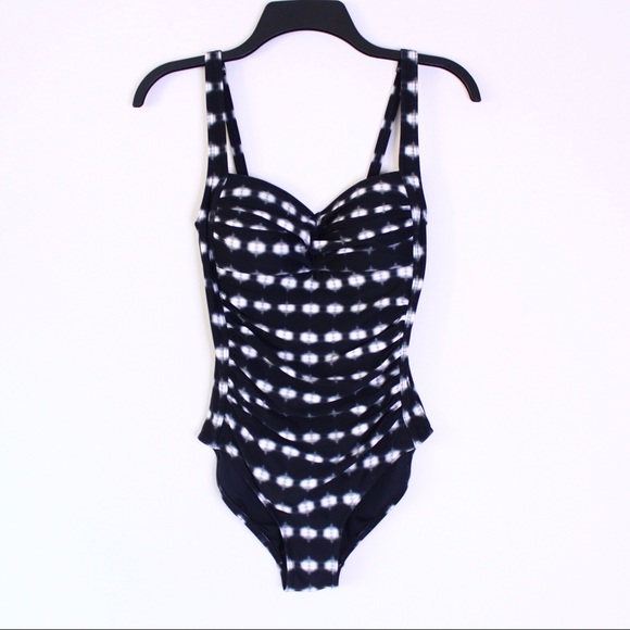 Niptuck Tummy Control Multi Cup Ruched Twist Front Size 6 Black Swimsuit - Picture 6 of 14